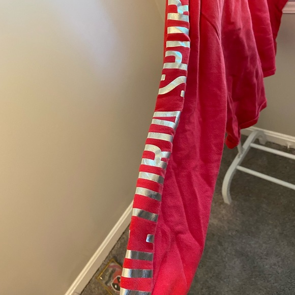 Victoria Secret crop sweatshirt - Picture 2 of 3